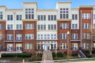 1418 N Rhodes St Unit 425, Arlington, VA 22209