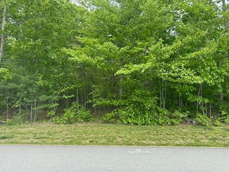 00 Dusty Rhoades Ln, Windham, ME 04062