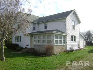 921 N Main Ave, Wyoming, IL 61491