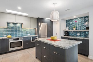 1839 Via Aguila, Palm Springs, CA 92264