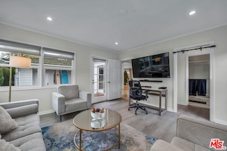535 Winslow Ave, Long Beach, CA 90814