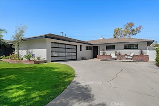 1611 N Greenbrier Rd, Long Beach, CA 90815