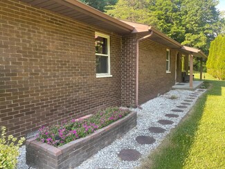 763 Drift Creek Rd, Genoa, WV 25517