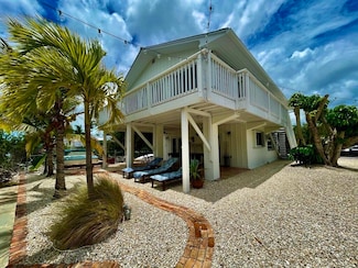 450 Bowie Ln, Key Largo, FL 33037
