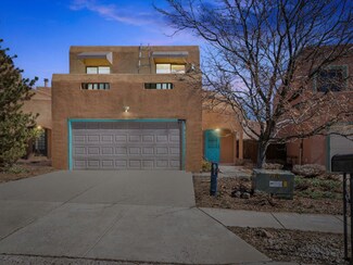 2917 Viaje Pavo Real, Santa Fe, NM 87505
