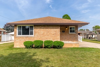 7911 Madison Ave, Munster, IN 46321