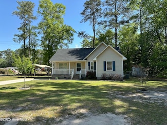 1304 Jones Cir, Laurinburg, NC 28352