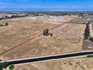 2165 Leonard Ave, Fresno, CA 93737