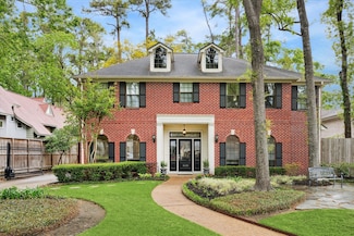 8436 Winningham Ln, Houston, TX 77055
