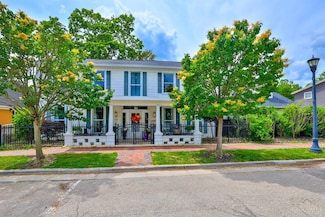 227 N Broadway St, Lebanon, OH 45036