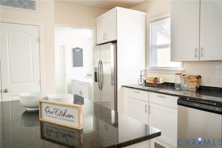 411 N 7th Ave, Hopewell, VA 23860