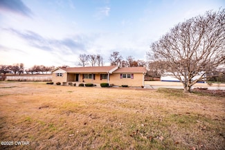 10881 Highway 104 N, Lexington, TN 38351
