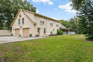 2220 Linda Ln, Lutz, FL 33558