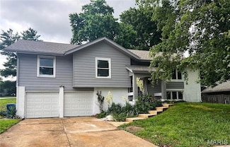 12897 Nimes Dr, Saint Louis, MO 63141