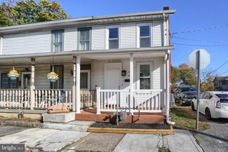 19 Race St, Highspire, PA 17034