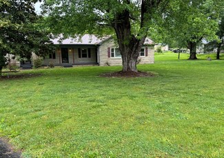9812 Glasgow Rd, Burkesville, KY 42717