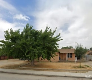 124 4th Place, Mc Farland, CA 93250