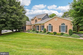 2 Hurlingham Ct, Pikesville, MD 21208