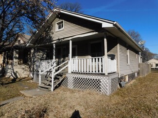 2225 E 23rd St, Granite City, IL 62040