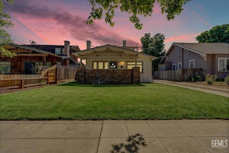 930 N Roosevelt Ave, Fresno, CA 93728