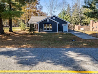 5827 Cedar Lake Rd, Gladwin, MI 48624