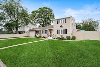 337 W 17th St, Deer Park, NY 11729