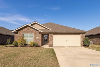 300 Willow Bank Cir, Decatur, AL 35603