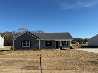 44 Harvest Hills Ln, Dunn, NC 28334