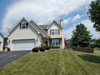 271 N Laurel Ct, Wind Gap, PA 18091