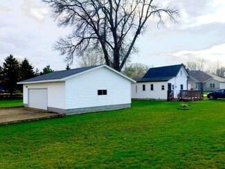 551 Chestnut St NE, Mazeppa, MN 55956