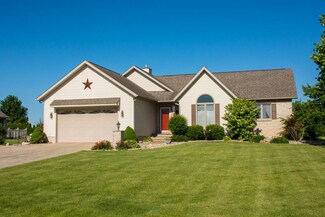 13633 N Ashbury Ct, Nappanee, IN 46550