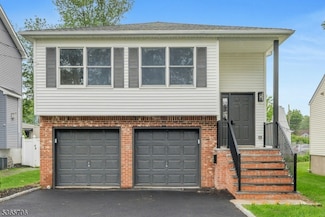 233 Atlantic Dr, Parsippany, NJ 07054
