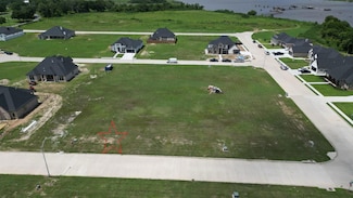 1416 Adelaide Ave, Port Neches, TX 77651