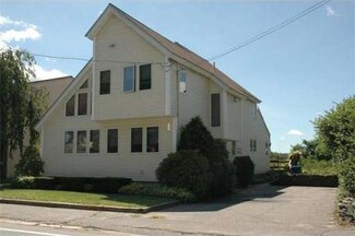 462 Riverside Dr, Lawrence, MA 01841