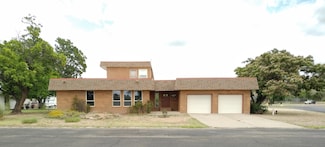 384 Don St SE, Los Lunas, NM 87031