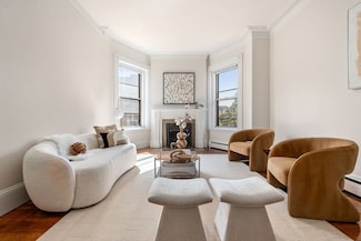 320 Commonwealth Ave Unit 32, Boston, MA 02115