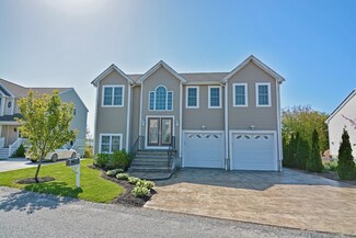 577 Detroit St, Fall River, MA 02721