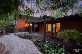 428 E Highland View Dr, Boise, ID 83702
