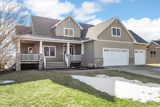 1611 Hoover Trail Ct SW, Cedar Rapids, IA 52404