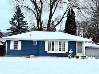 3938 Homewood Ave, Saint Paul, MN 55110