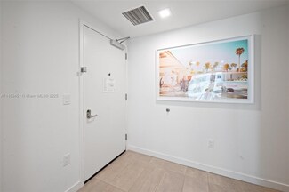 227 NE 2nd St Unit 2113, Miami, FL 33132