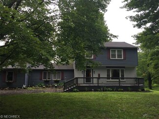 1104 Warner Rd, Vienna, OH 44473