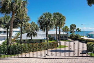1508 S Indian River Dr, Fort Pierce, FL 34950