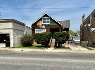 6252 W Addison St, Chicago, IL 60634