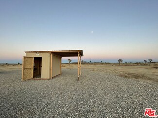 8144 Jefferson St, Mojave, CA 93501
