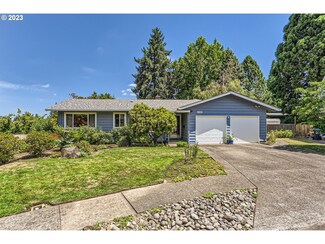 11755 SW Hillcrest Ct, Beaverton, OR 97008