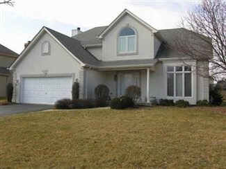 5303 Papaw Dr, Naperville, IL 60564