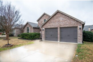 1105 Grimes Dr, Forney, TX 75126