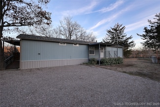 3729 Mountain Park Dr, Sulphur, OK 73086