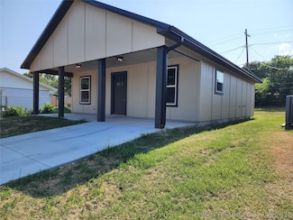 928 N Brown St, Sapulpa, OK 74066